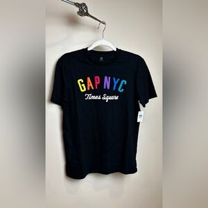 Black embroidered NYC GAP T-Shirt, unisex